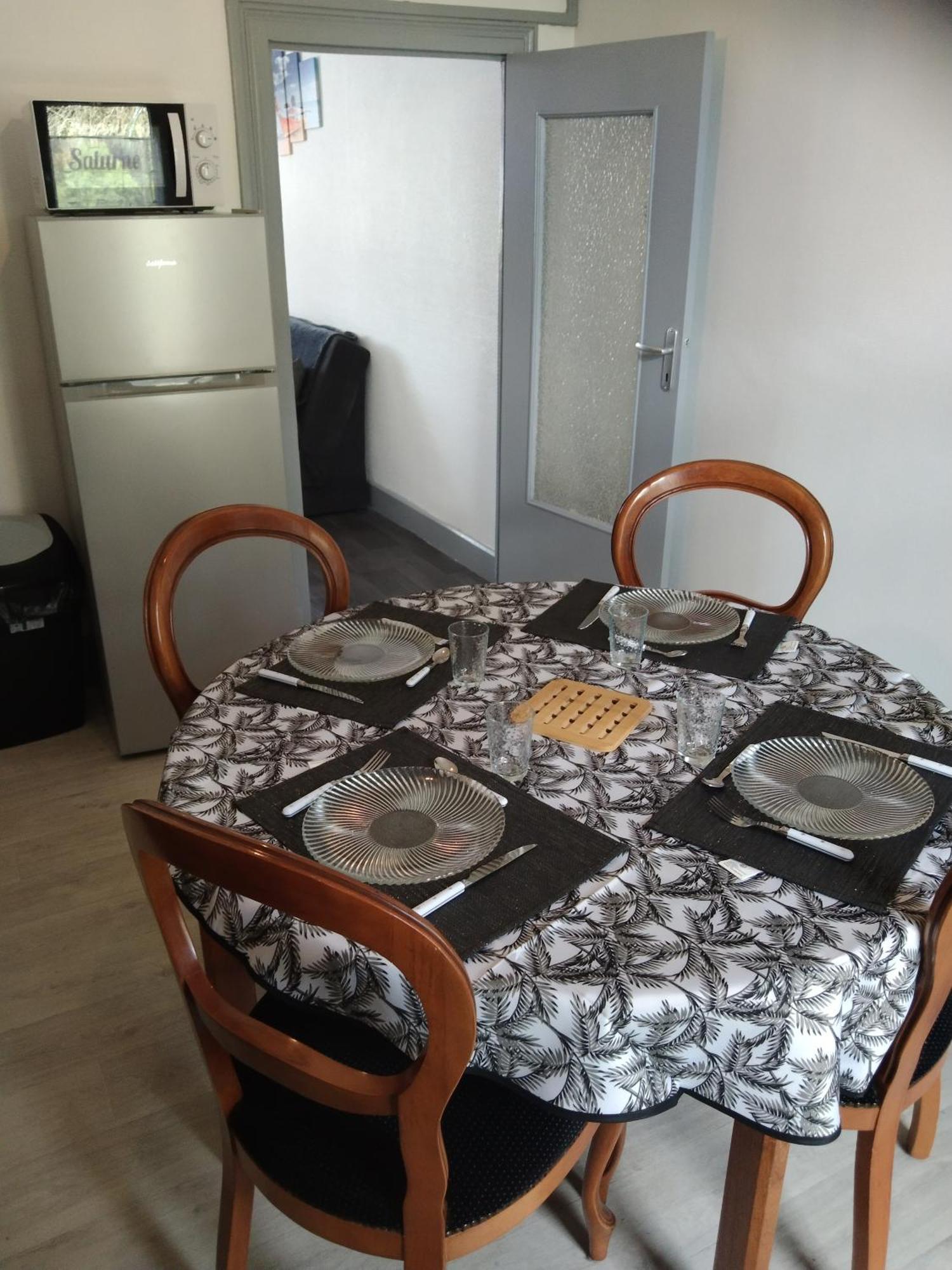 Saturne Apartment Fourchambault Bagian luar foto
